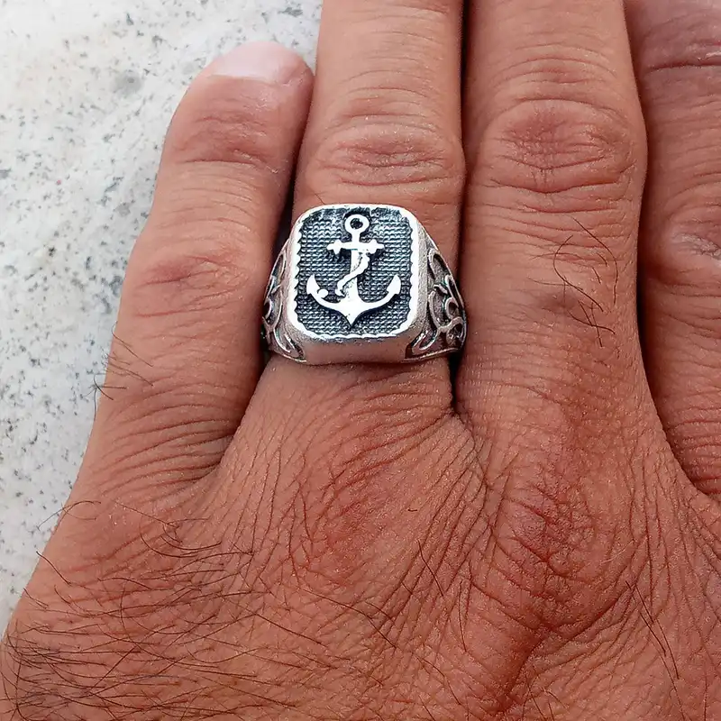 انگشتر مردانه مدل لنگر کشتی کد LAN-96