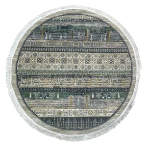 فرش ماشینی 700 شانه زمینه طوسی حاشیه طوسی مدل بلوچ