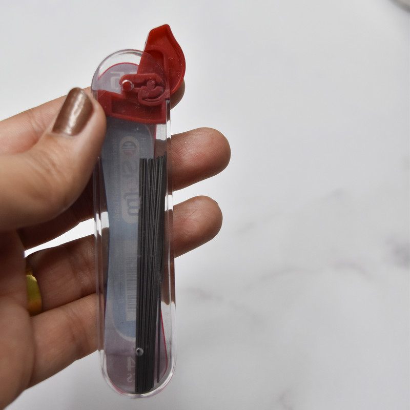 نوک مداد نوکی 0.5 میلی متری استورم کد 02