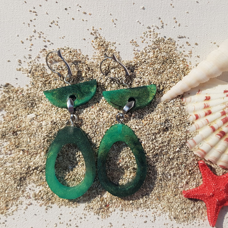 گوشواره دخترانه مدل رزینی کد 005