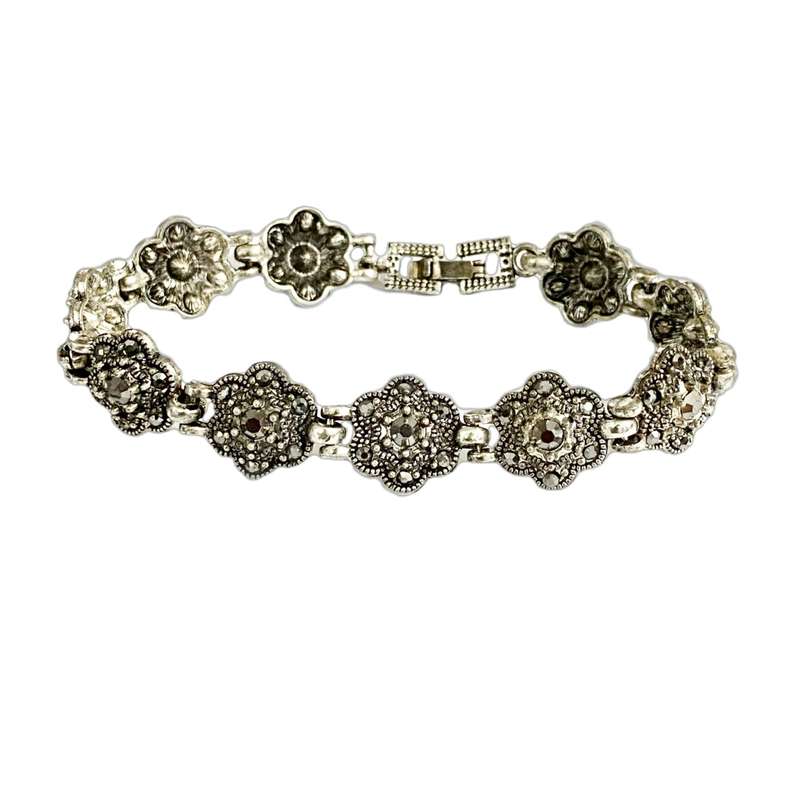 دستبند دخترانه مدل D.B207 دستبند دخترانه مدل D.B207