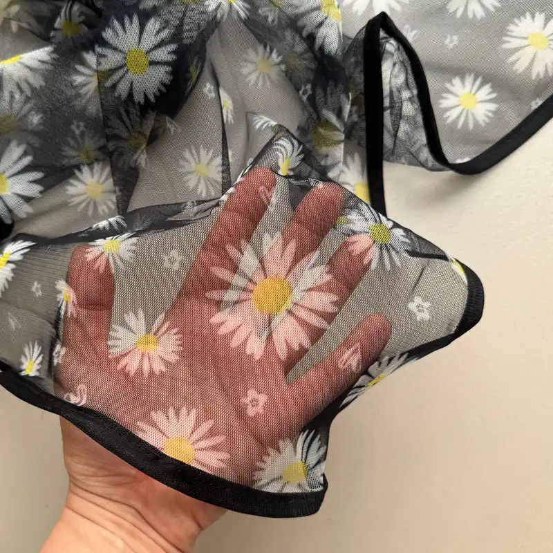 روسری زنانه مدل مینی توری نازک بابونه ای