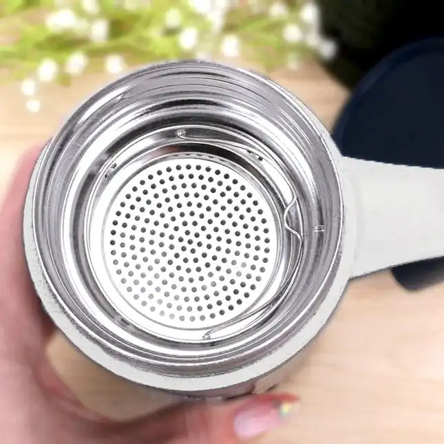 ماگ سفری مدل Arm-4 گنجایش 0.500 لیتر