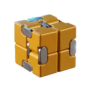 فیجت کیوب مدل SR03