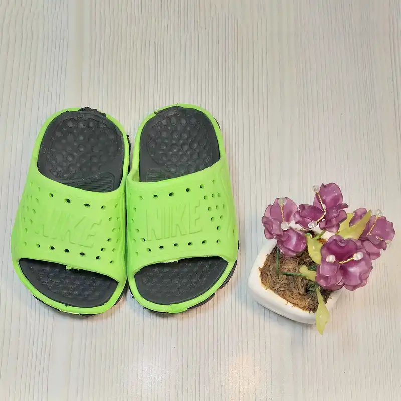 دمپایی پسرانه مدل N-GRPS84