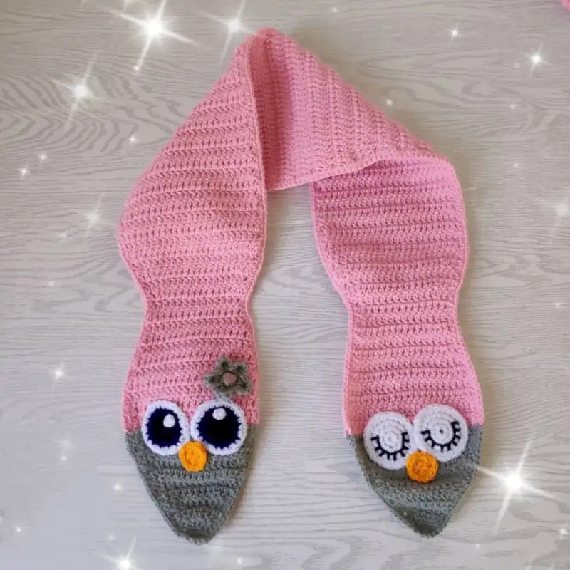 ست کلاه و شال گردن و پاپوش بافتنی نوزادی مدل عروسکی مجموعه 3 عددی