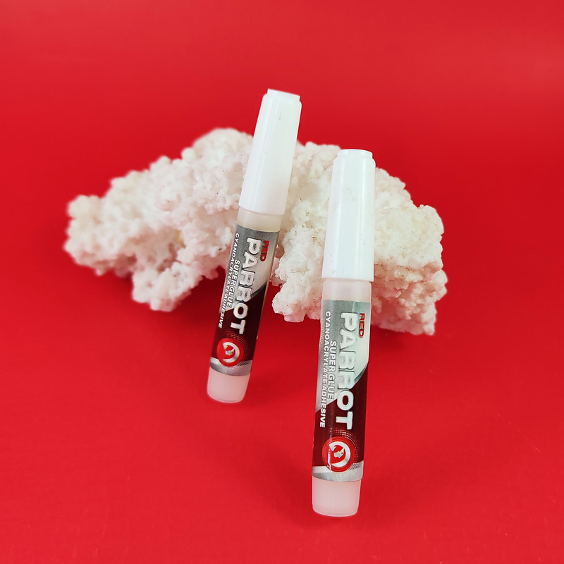 چسب قطرهای رد پاروت کد NG9791 حجم 2 میلی لیتر بسته دو عددی چسب قطرهای رد پاروت کد NG9791 حجم 2 میلی لیتر بسته دو عددی