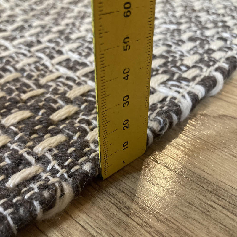 گلیم دستبافت سه و نیم متری مدل لارا کد 003