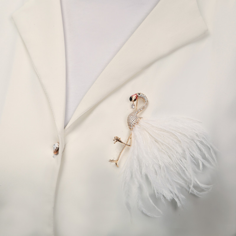 گل سینه زنانه مدل فلامینگو کد 112006030