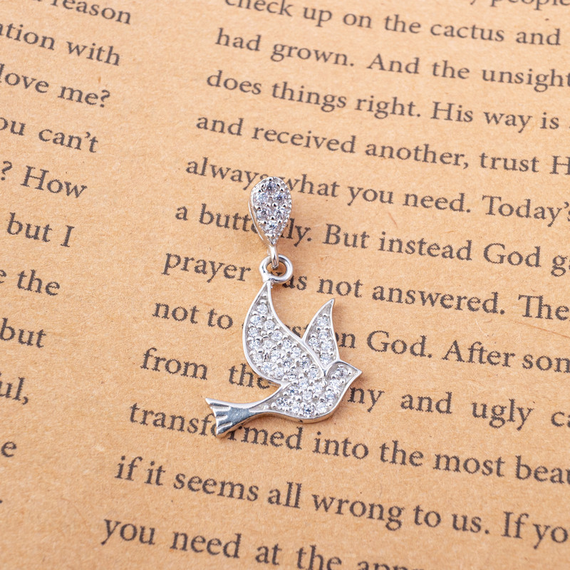 آویز گردنبند نقره زنانه مدل پرستو AMT_M063