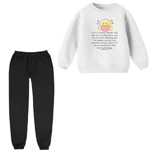 ست سویشرت و شلوار راحتی بچگانه مدل جوجه و قلب 