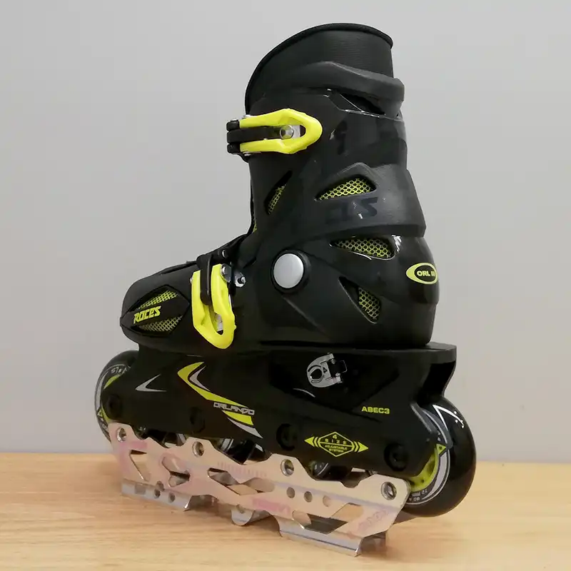 اسکیت کفشی بچگانه روسز مدل اورلاندو به همراه کلاه و لوازم ایمنی