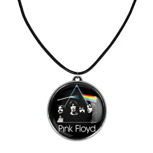 گردنبند خندالو مدل گروه Pink Floyd کد 32473253