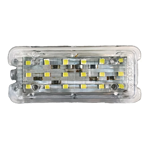 چراغ صندوق عقب و داشبورد خودرو چیکال مدل P-876-SMD مناسب برای پژو 206/207
