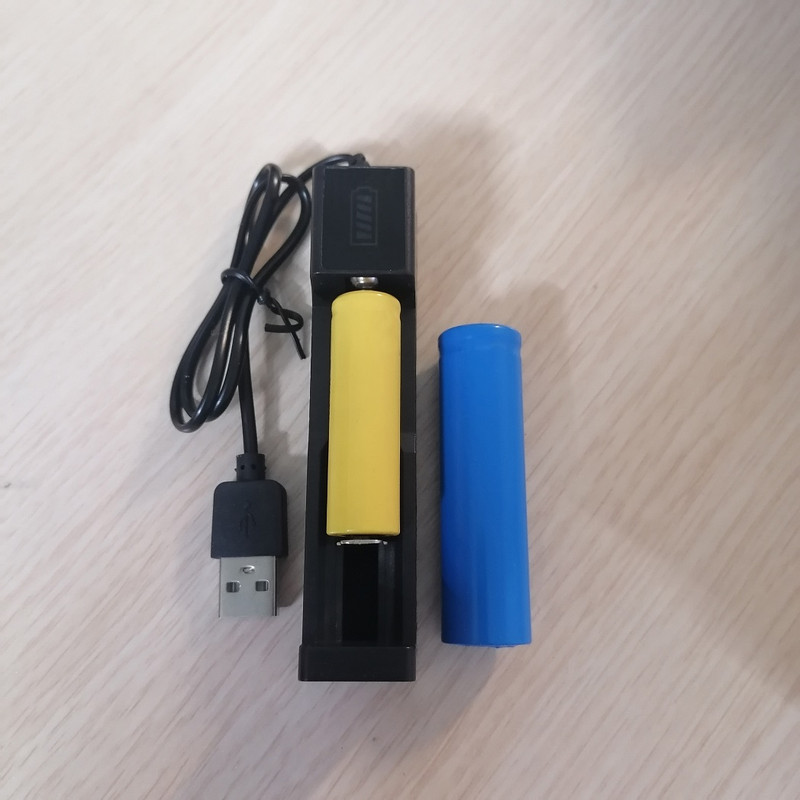 شارژر باتری مدل RCT-CHR-3.7v-magaz