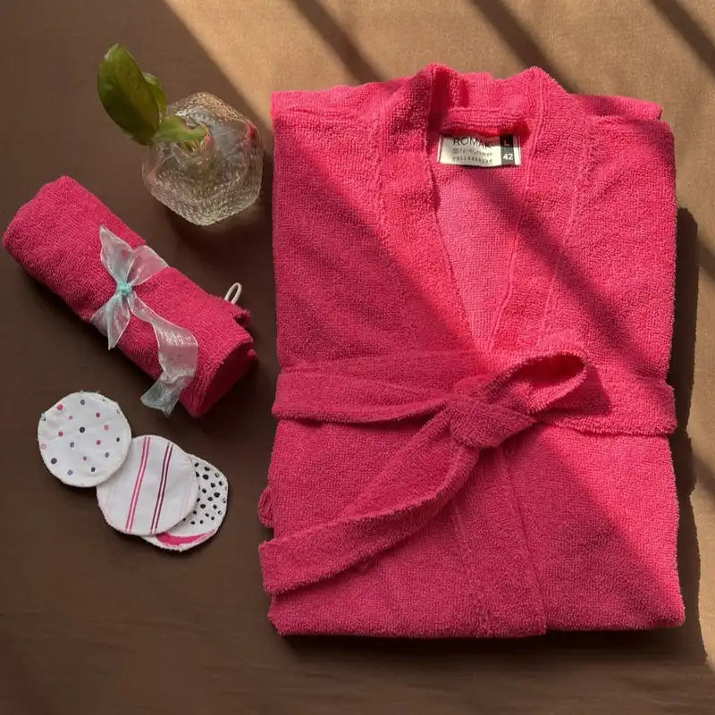 حوله پالتویی روماک مدل نیلوفرین سایز 110 به همراه کلاه هندی