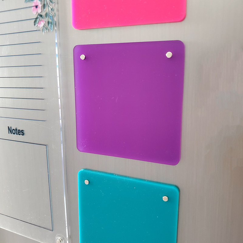 تخته وایت برد مدل پلنر هفتگی طرح گل دار سایز 20*30 سانتی متر به همراه استیکر مجموعه 4 عددی