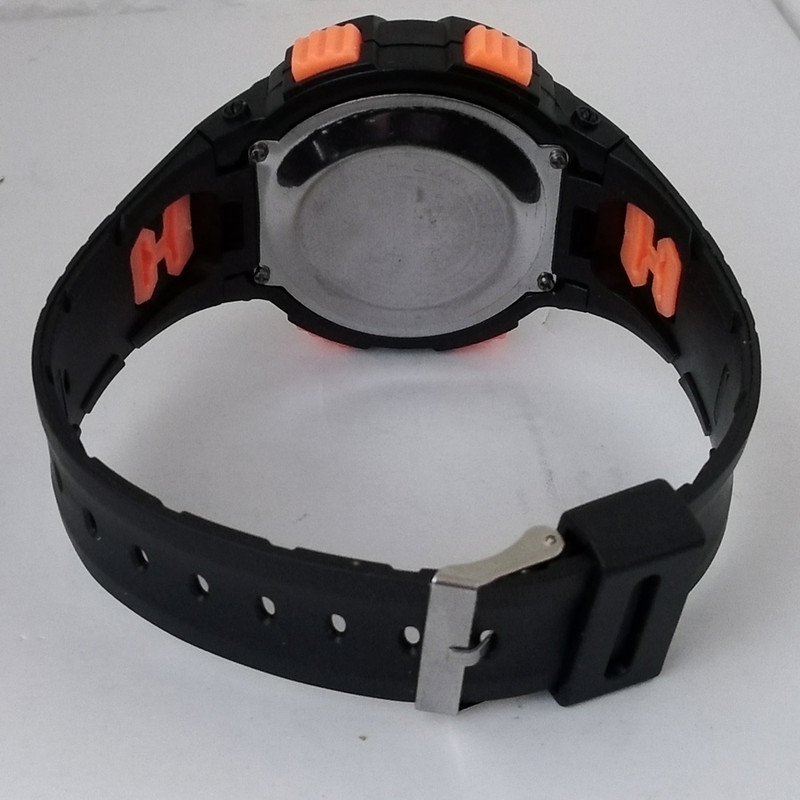 ساعت مچی دیجیتال مدل ضدآب اسپرت تاریخ شمار چراغ هفت کد 425