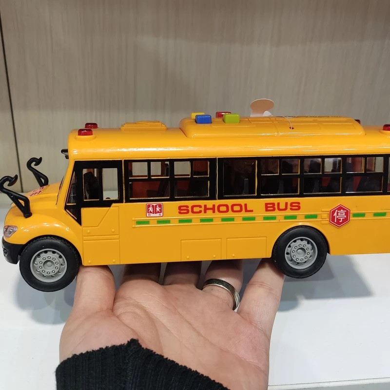 ماشین بازی مدل اتوبوس مدرسه