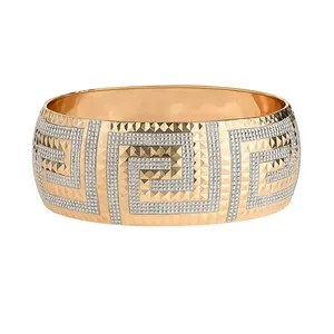 تک‌پوش طلا 18 عیار زنانه شریف زر مدل ورساچه سایز 4