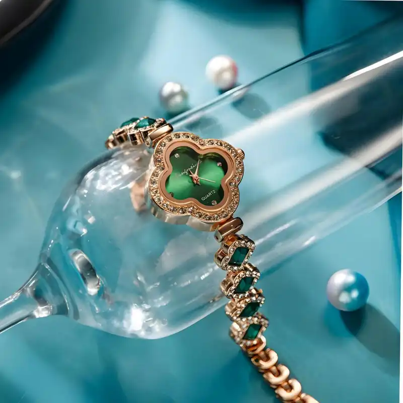 ساعت مچی عقربه ای زنانه مدل دورنگین sbz01