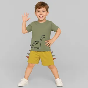 ست تی شرت آستین کوتاه و شلوارک راحتی پسرانه مونسا مدل 139093-3 رنگ سبز سدری