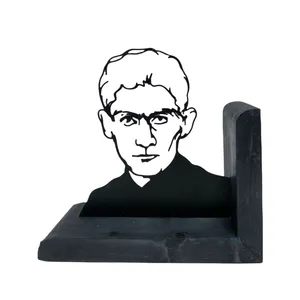 نگهدارنده کتاب مدل فرانتس کافکا