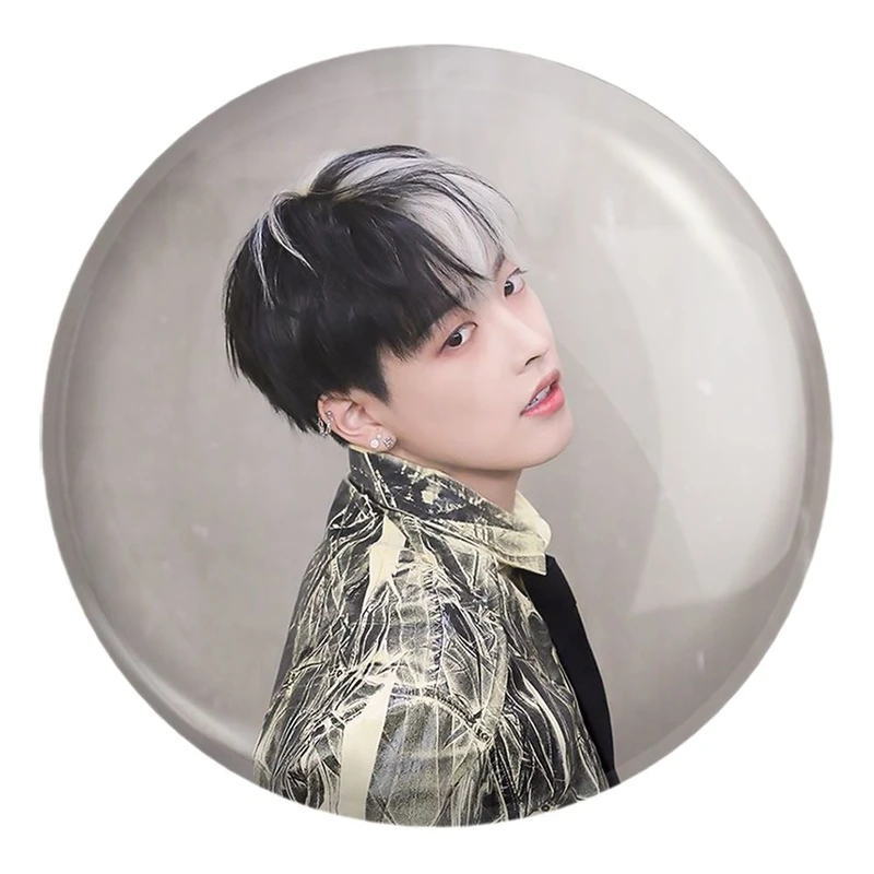 پیکسل خندالو طرح هونگ جونگ گروه ایتیز ATEEZ کد 21237 مدل بزرگ