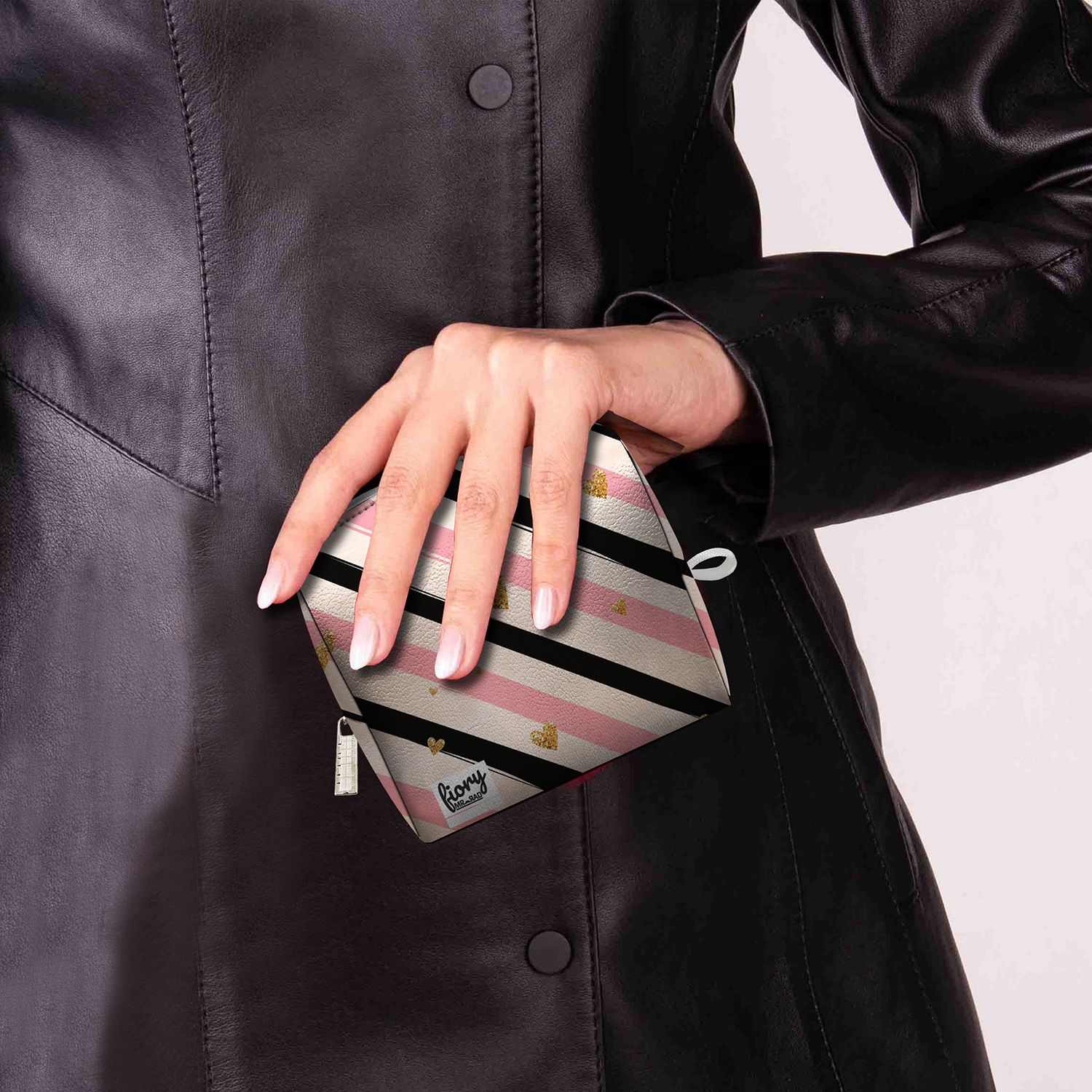 کیف لوازم آرایش زنانه مستر راد مدل قلب فانتزی کد 2266 به همراه کیف پد -  - 8