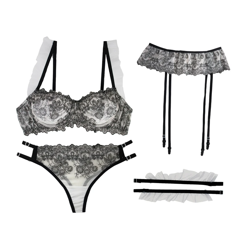 ست شورت و سوتین زنانه برتا مدل توری فنردار کد 4030W به همراه بند و نگهدارنده جوراب