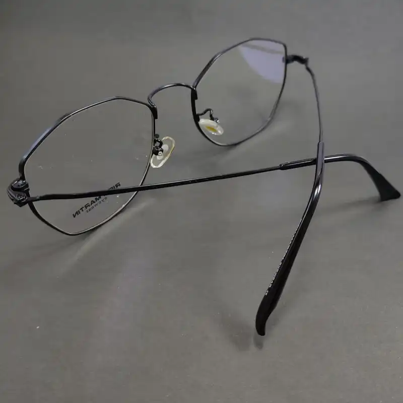 فریم عینک طبی ریچ مارتین مدل 9089 کد 110