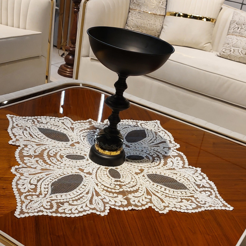 رومیزی مدل مربع طرح صدف سایز 70x70 سانتی‌متر