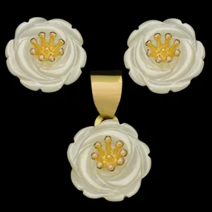 نیم ست طلا 18 عیار زنانه طلای مستجابی مدل صدف  کد 67136