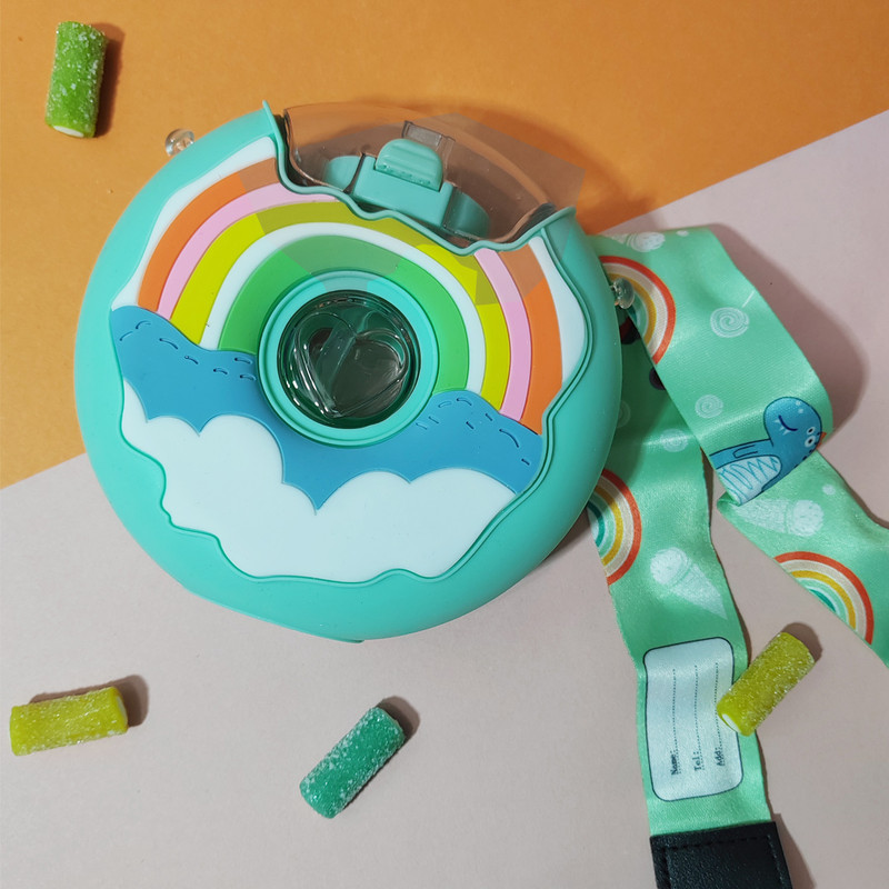 قمقمه کودک مدل نی دار طرح دونات گنجایش 330 میلی لیتر