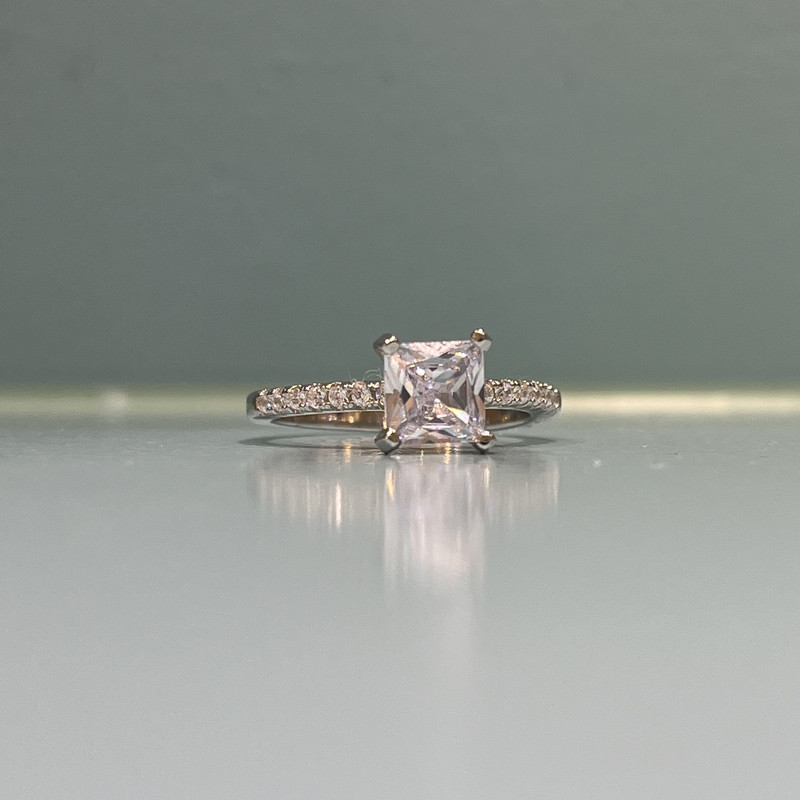 انگشتر نقره زنانه مدل سولیتر پرنس کد جواهر 4-24-