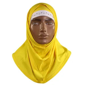 مقنعه دخترانه مدل C01