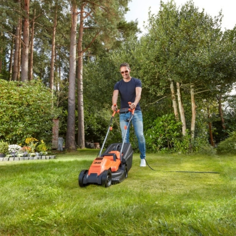 چمن زن برقی بلک اند دکر مدل BEMW451BH