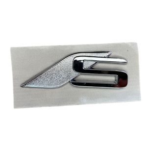 آرم گلگیر خودرو وارون مدل K-486-S مناسب برای کوئیک
