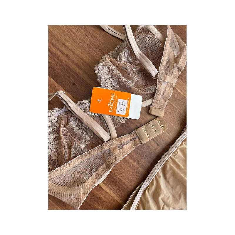 ست شورت و سوتین زنانه بارون مدل فانتزی تور و گیپور فنردار کد 005-335
