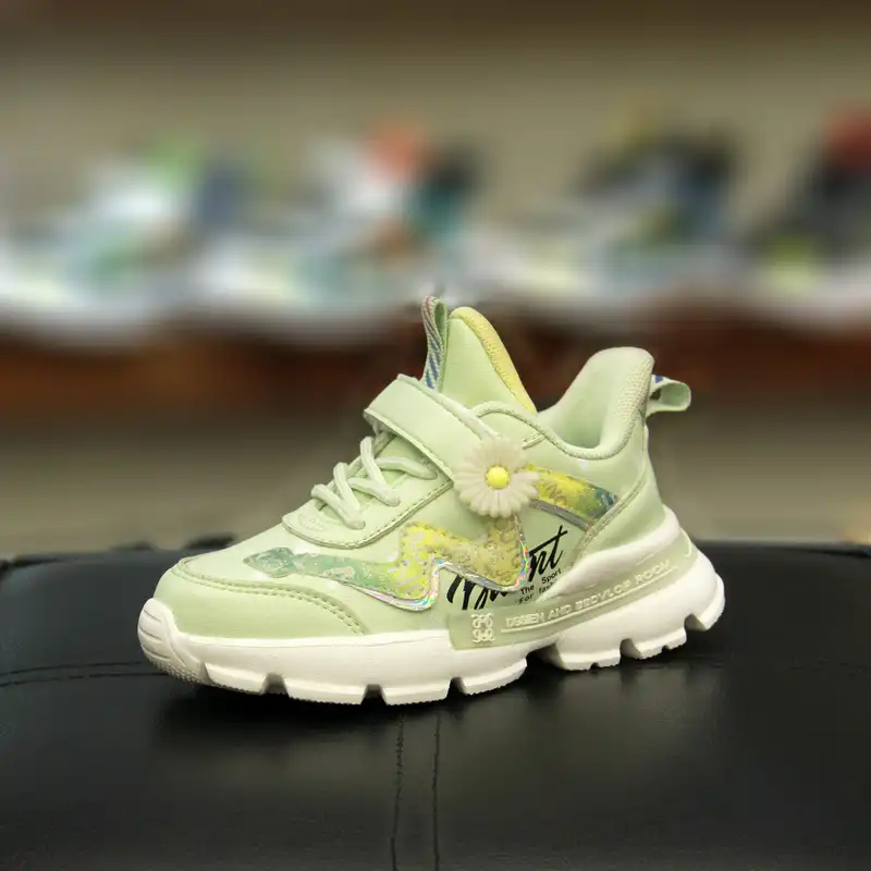 کفش پیاده روی دخترانه مدل گلدار کد Ba 12