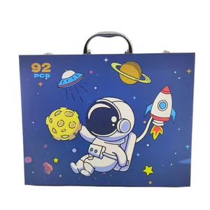 بسته رنگ آمیزی مدل 897 طرح فضانورد مجموعه 92 عددی