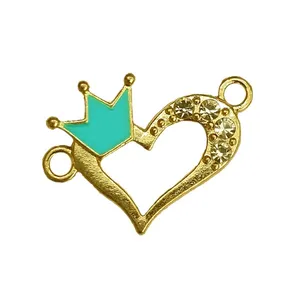 آویز دستبند طرح قلب تاج دار مدل AD 339