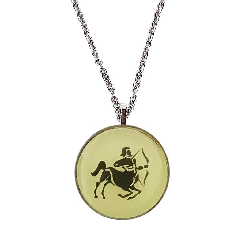 گردنبند مردانه مدل آذر ماه اسب با سیمای انسان شبتاب استیل گردنبند مردانه مدل آذر ماه اسب با سیمای انسان شبتاب استیل