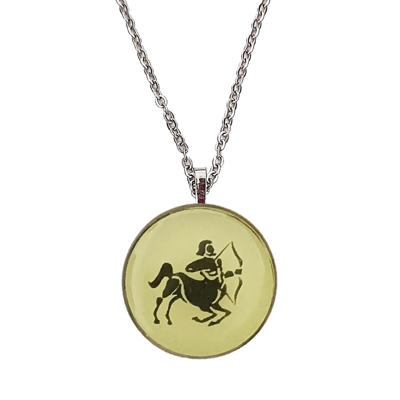 گردنبند مردانه مدل آذر ماه اسب با سیمای انسان شبتاب استیل گردنبند مردانه مدل آذر ماه اسب با سیمای انسان شبتاب استیل