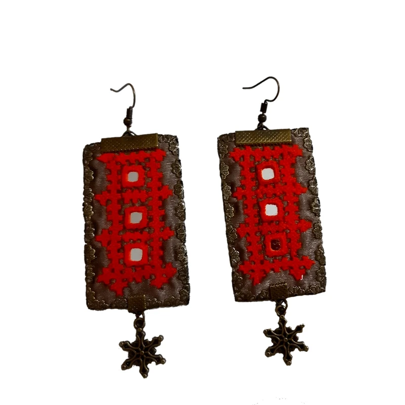 گوشواره سوزن دوزی کد B74