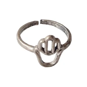 انگشتر زنانه مدل دست