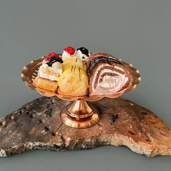 عکس شماره 5 : ست 4 تکه ظروف پذیرایی مسی و nbsp;مدل ارکیده کد zh345