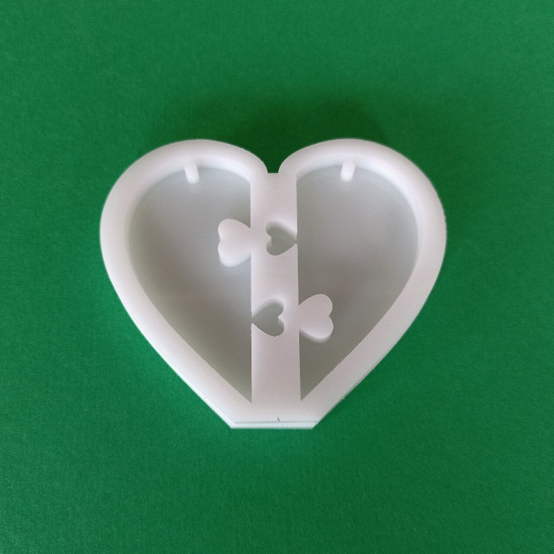 قالب رزین مدل آویز قلب دوتکه طرح لاو
