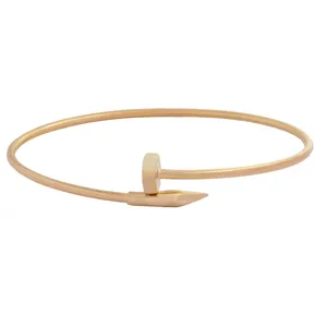 بنگل طلا 18 عیار زنانه طلای مستجابی مدل میخی گرد کد T2309