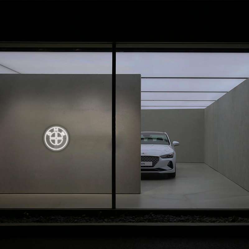 چراغ دیواری نئون دیزاین طرح Bmw_WHT